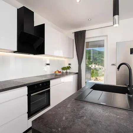 Hillsea Villa Moscenice