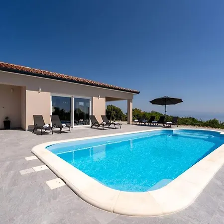 Hillsea Villa Moscenice