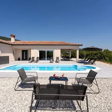 Hillsea Villa Moscenice